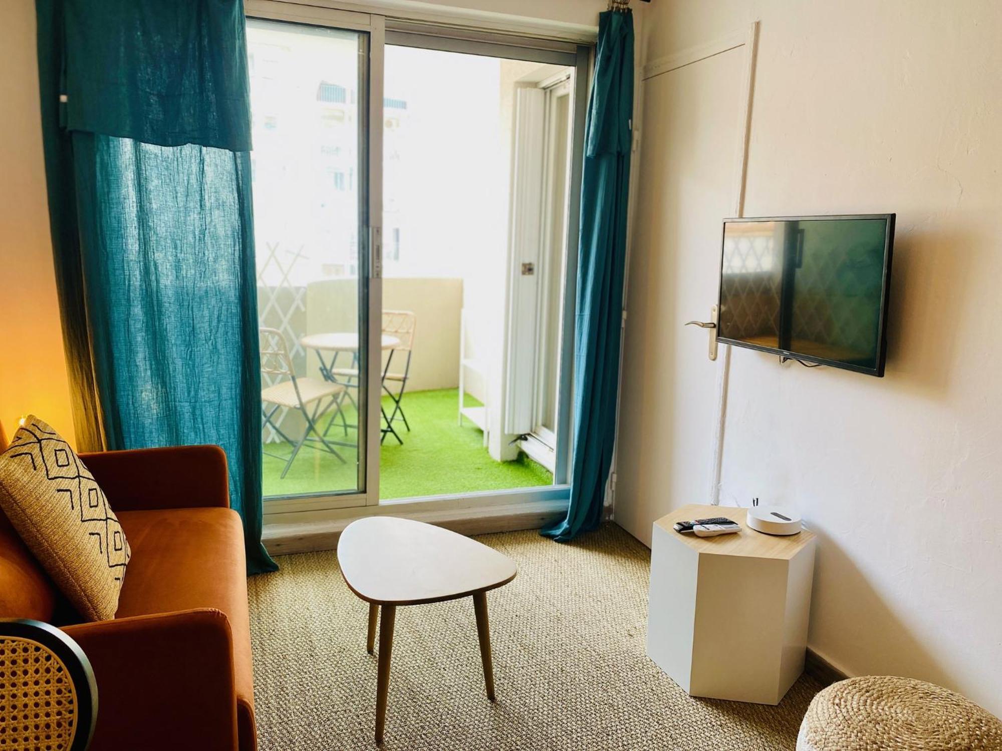 Superbe T2 Cote Gare Parking Clim Wifi Terrasse ! Apartman Sète Kültér fotó